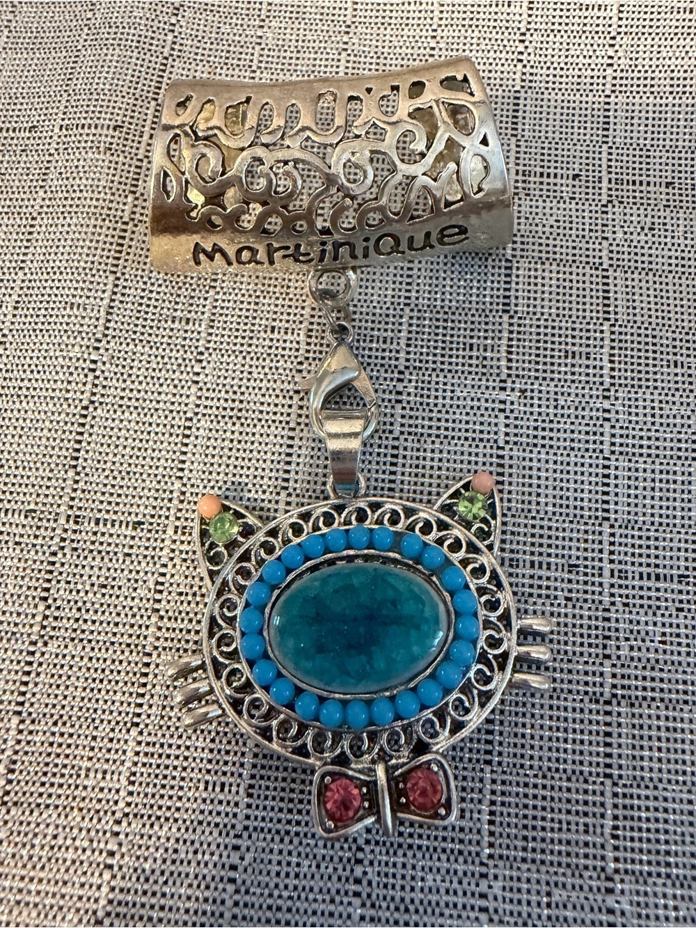 Silver-Tone Turquoise Cat Scarf Bale